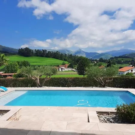 Сasa de vacaciones Hergarai Saint-Jean-le-Vieux (Ain)
