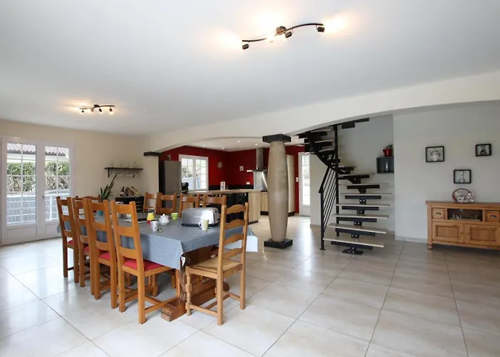 Hergarai Vakantiehuis Saint-Jean-le-Vieux (Ain)